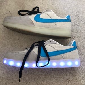 LIGHT UP SHOES